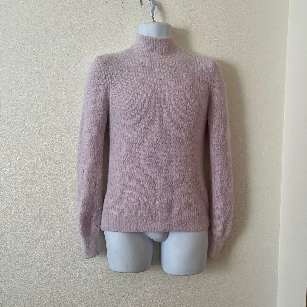 Marled Reunited marled purple fuzzy mock neck , puff / ballon sleeve sweatеr M